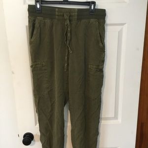 Aerie army green cargo joggers